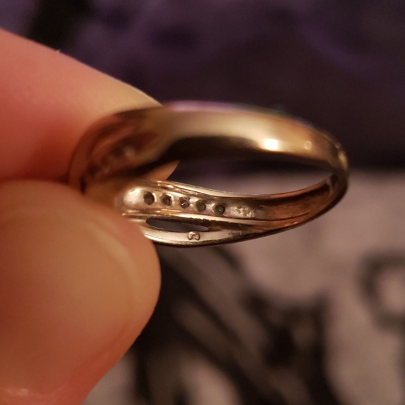 Diamond Ring - Picture 5 of 5